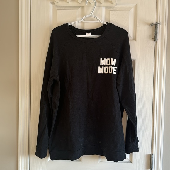 Posh & Cozy - Mom Mode Crewneck - XL - Picture 2 of 5